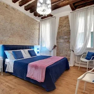faville-castello-apartments.hotelslidodijesolo.com/